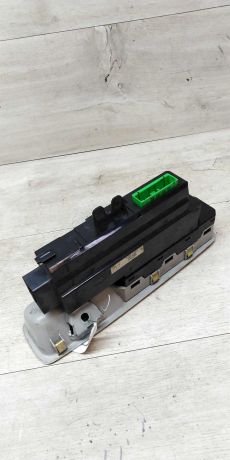 blok-upravleniia-steklopodieemnikami-volvo-s80-art-16901-big-2