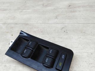 blok-upravleniia-steklopodieemnikami-audi-a6-c5-art-17215