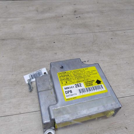 blok-upravleniia-poduskami-bezopasnosti-mitsubishi-lancer-9-art-17298-big-0