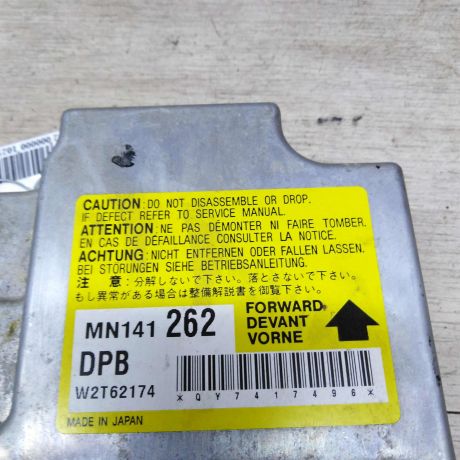 blok-upravleniia-poduskami-bezopasnosti-mitsubishi-lancer-9-art-17298-big-1