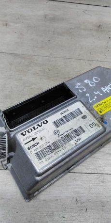 blok-upravleniia-blok-upravleniia-poduskami-bezopasnosti-volvo-s80-art-17386-big-1