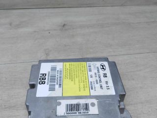 blok-upravleniia-airbag-poduskami-bezopasnosti-hyundai-solaris-art-17570