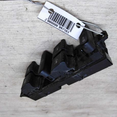 blok-upravleniia-steklopodieemnikami-volkswagen-golf-4-art-18127-big-3