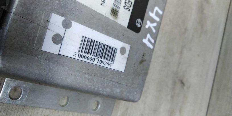 ebu-audi-a8-d2-art-19468-big-1