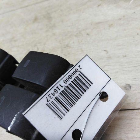 blok-upravleniia-steklopodieemnikami-toyota-camry-v40-art-21631-big-1