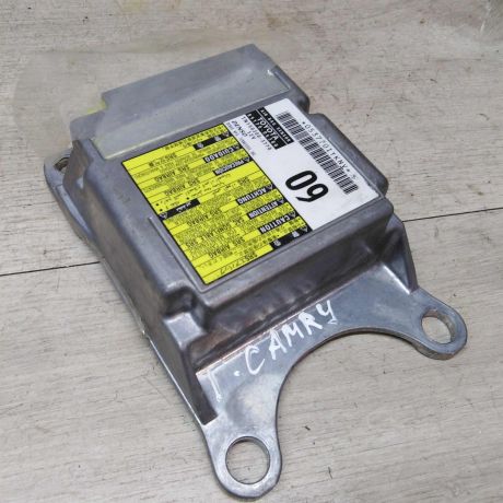 blok-upravleniia-airbag-poduskami-bezopasnosti-toyota-camry-v40-art-21632-big-0