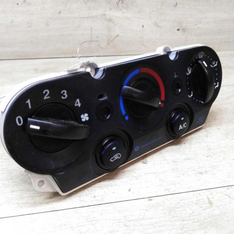 blok-upravleniia-peckoi-kondicionerom-ford-fusion-art-21919-big-0