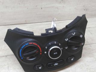 blok-upravleniia-peckoi-kondicionerom-hyundai-solaris-art-22494