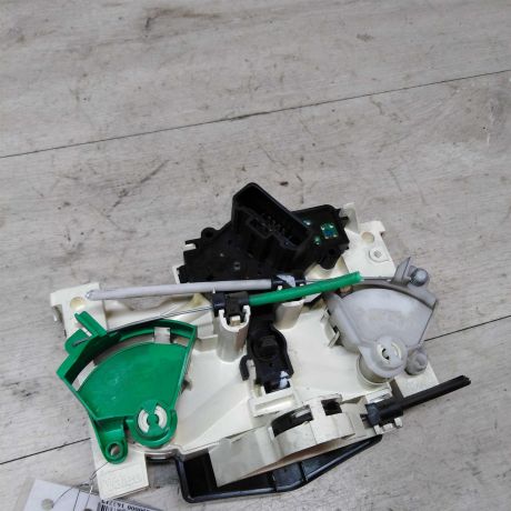 blok-upravleniia-peckoi-i-kondicionerom-renault-logan-art-24109-big-3