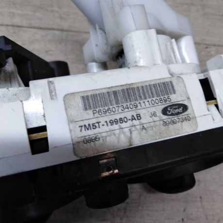 blok-upravleniia-peckoi-kondicionerom-ford-focus-2-do-rest-art-25625-big-2