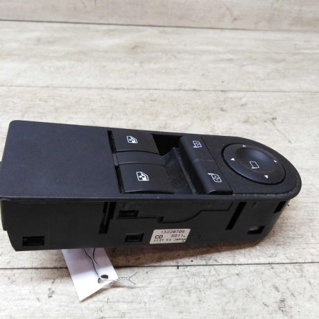 blok-upravleniia-steklopodieemnikov-opel-astra-h-rest-art-26477-big-0