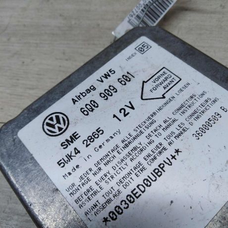 blok-upravleniia-poduskami-bezopasnosti-airbag-skoda-octavia-tour-art-27828-big-0