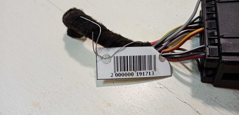 blok-upravleniia-svetom-volkswagen-bora-art-28016-big-3