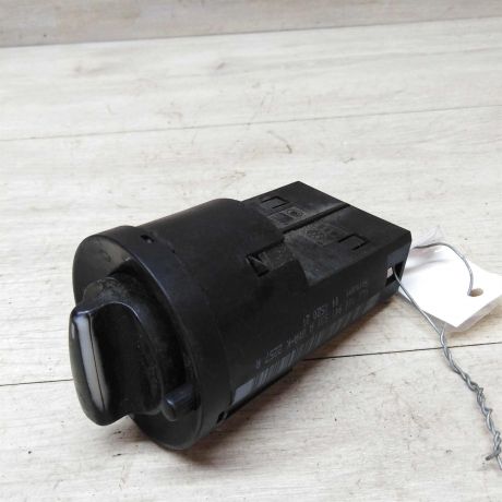 blok-upravleniia-svetom-volkswagen-golf-4-art-28094-big-0