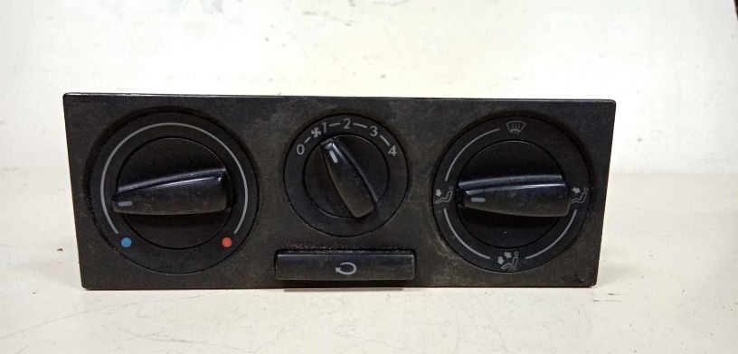 blok-upravleniia-peckoi-volkswagen-bora-art-28221-big-0