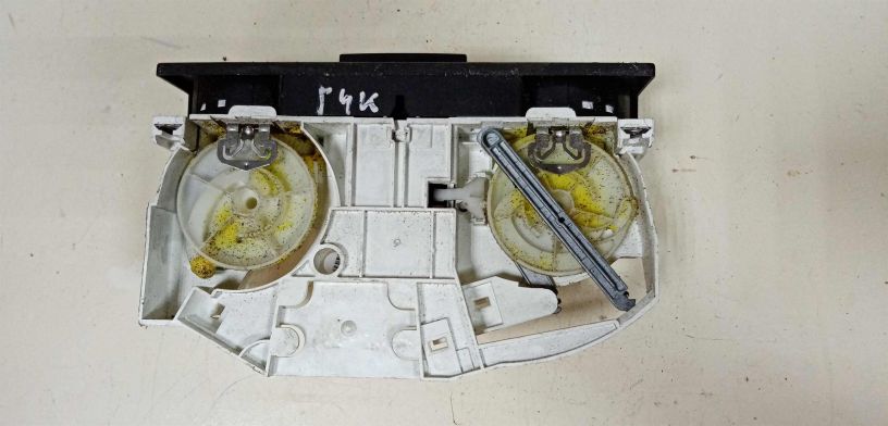 blok-upravleniia-peckoi-volkswagen-bora-art-28221-big-1