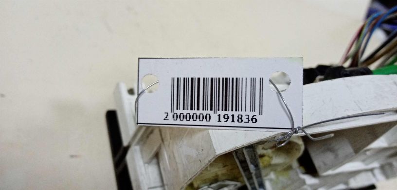 blok-upravleniia-peckoi-kondicionerom-volkswagen-bora-art-28282-big-1