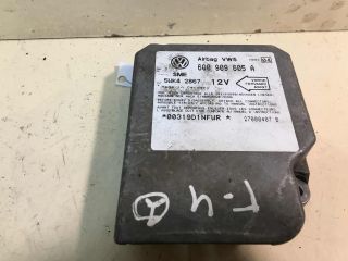 blok-upravleniia-airbag-poduskami-bezopasnosti-volkswagen-golf-4-art-28353