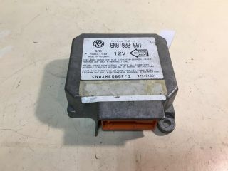 blok-upravleniia-airbag-poduskami-bezopasnosti-volkswagen-passat-b4-bu-art-28377