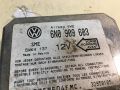 blok-upravleniia-airbag-poduskami-bezopasnosti-volkswagen-golf-3-art-28381-small-1