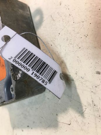 blok-upravleniia-airbag-poduskami-bezopasnosti-volkswagen-golf-3-art-28381-big-2