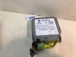 blok-upravleniia-airbag-poduskami-bezopasnosti-skoda-octavia-tour-bu-art-28392