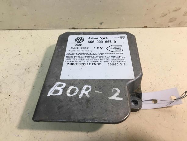 blok-upravleniia-airbag-poduskami-bezopasnosti-volkswagen-bora-bu-art-28393-big-0