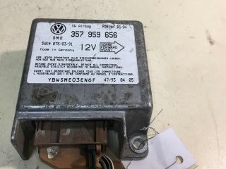 blok-upravleniia-airbag-poduskami-bezopasnosti-volkswagen-passat-b4-art-28448