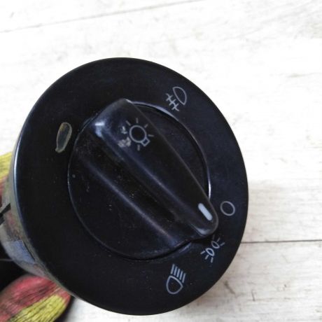 blok-upravleniia-svetom-volkswagen-passat-b5-art-28812-big-0