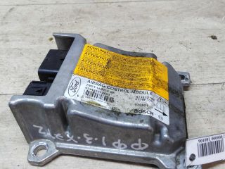 blok-upravleniia-airbag-poduskami-bezopasnosti-ford-focus-1-rest-art-30715