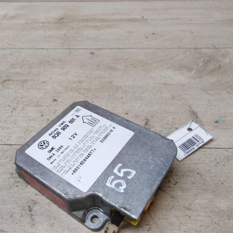blok-upravleniia-airbag-poduskami-bezopasnosti-volkswagen-passat-b5-art-31138-big-0