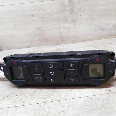 blok-upravleniia-peckoi-klimat-kontrolem-i-kondicionerom-ford-focus-2-do-rest-art-32227-big-2