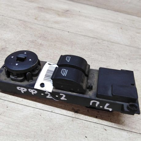 blok-upravleniia-steklopodieemnikami-ford-focus-2-do-rest-art-32229-big-0