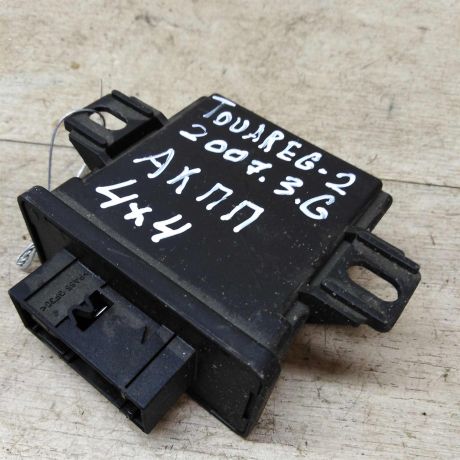 blok-upravleniia-svetom-volkswagen-touareg-rest-art-33049-big-3