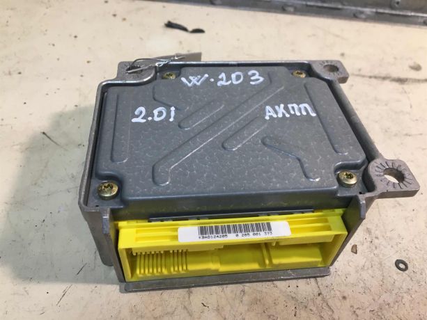 blok-upravleniia-airbag-poduskami-bezopasnosti-mercedes-w203-do-rest-art-33765-big-2