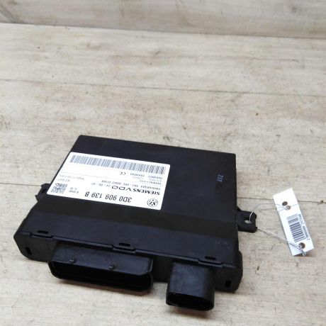 blok-upravleniia-centralnym-zamkom-3d0909139b-volkswagen-touareg-rest-art-34052-big-2