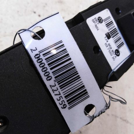 blok-upravleniia-elektro-steklopodieemnikami-skoda-octavia-tour-16-akl-volkswagen-golf-4-volkswagen-bora-art-34366-big-3