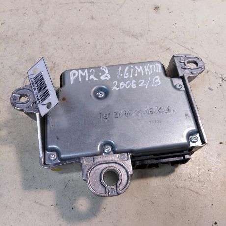 blok-upravleniia-air-bag-renault-megane-2-sedan-art-34993-big-1