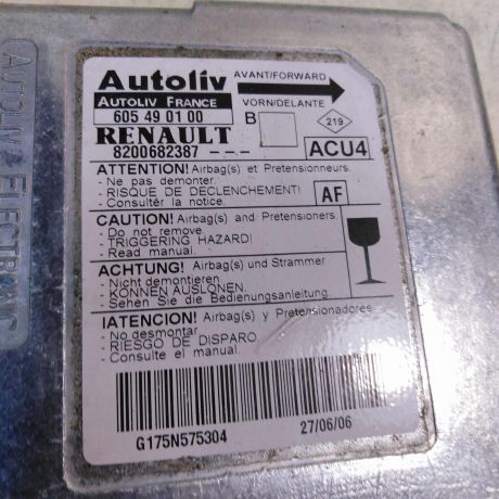 blok-upravleniia-air-bag-renault-megane-2-sedan-art-34993-big-3