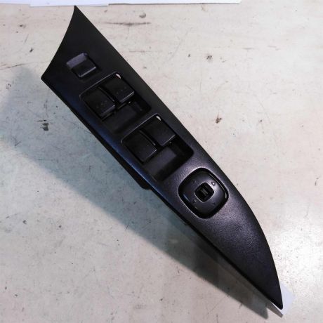 blok-upravleniia-steklopodieemnikami-mazda-3-bk-sedan-art-35154-big-0