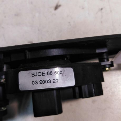 blok-upravleniia-steklopodieemnikami-mazda-3-bk-sedan-art-35154-big-2