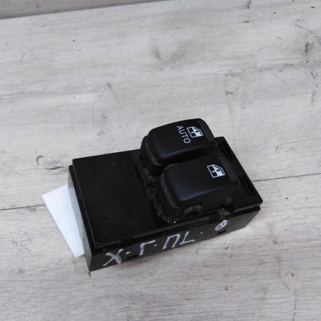 blok-upravleniia-steklopodieemnikami-hyundai-getz-art-35413-big-0