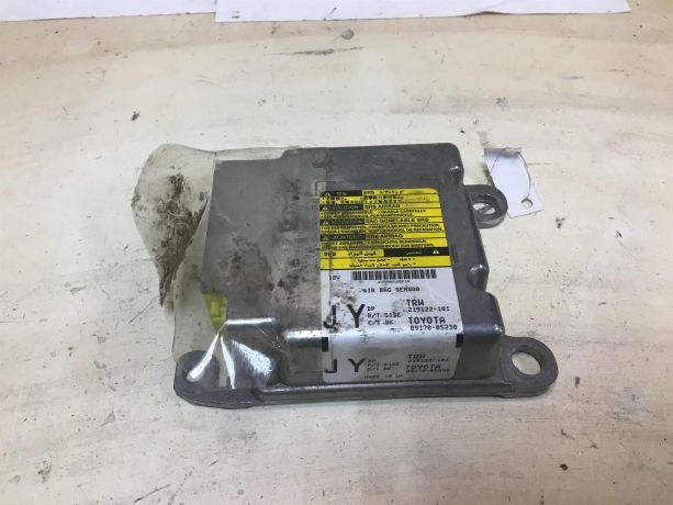 blok-upravleniia-poduskami-bezopasnosti-airbag-toyota-avensis-iii-09g-art-37148-big-0