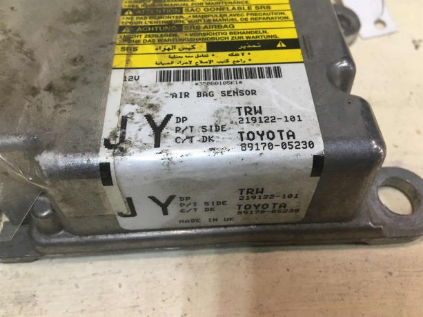 blok-upravleniia-poduskami-bezopasnosti-airbag-toyota-avensis-iii-09g-art-37148-big-1