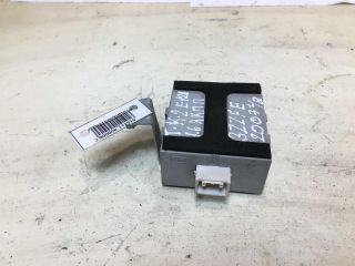 blok-upravleniia-centralnym-zamkom-toyota-corolla-ix-e120-e130-rest-xetcbek-art-37499