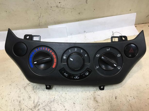 blok-upravleniia-peckoi-kondicionerom-chevrolet-aveo-t250-art-38297-big-0