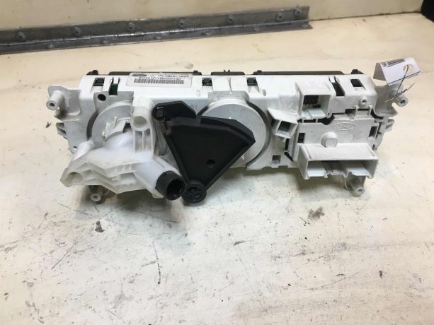 blok-upravleniia-peckoi-i-kondicionerom-ford-mondeo-4-kgba-16i-rest-art-39062-big-2