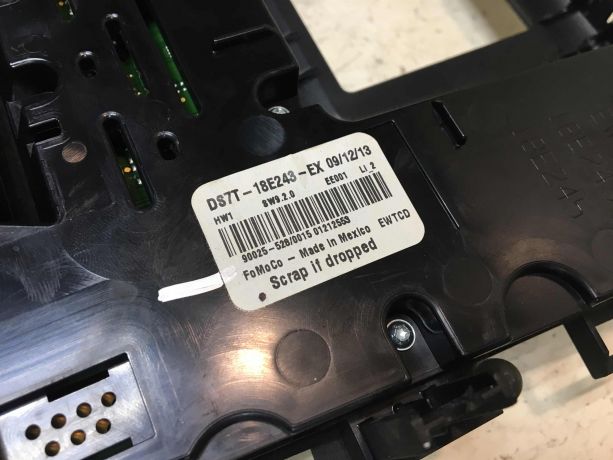 blok-upravleniia-peckoi-i-kondicionerom-ford-fusion-usa-ford-mondeo-5-se-ecoboost-art-39575-big-1