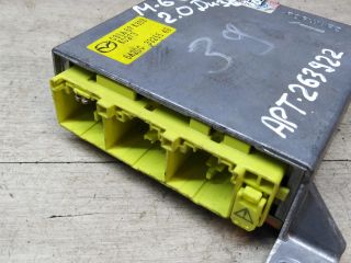 blok-upravleniia-airbag-poduskami-bezopasnosti-mazda-6-gg-art-40050