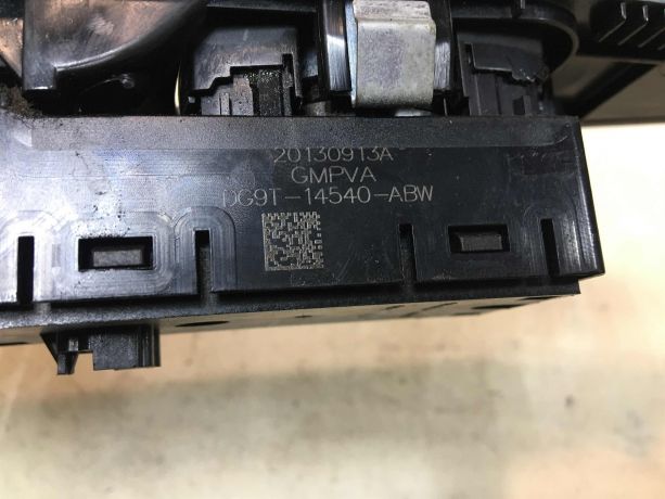 blok-upravleniia-steklopodieemnikami-ford-fusion-usa-ford-mondeo-5-se-ecoboost-art-40211-big-4